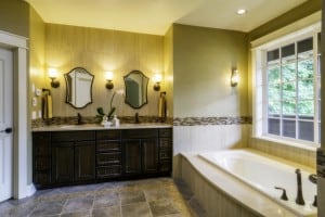 upstairs-bath