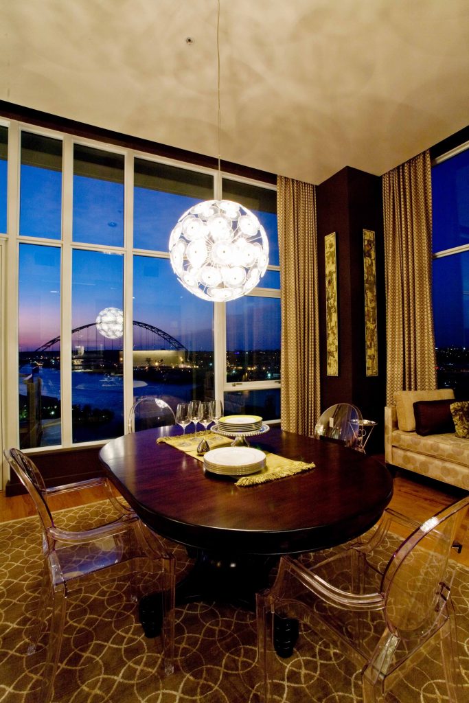 Diningroomv
