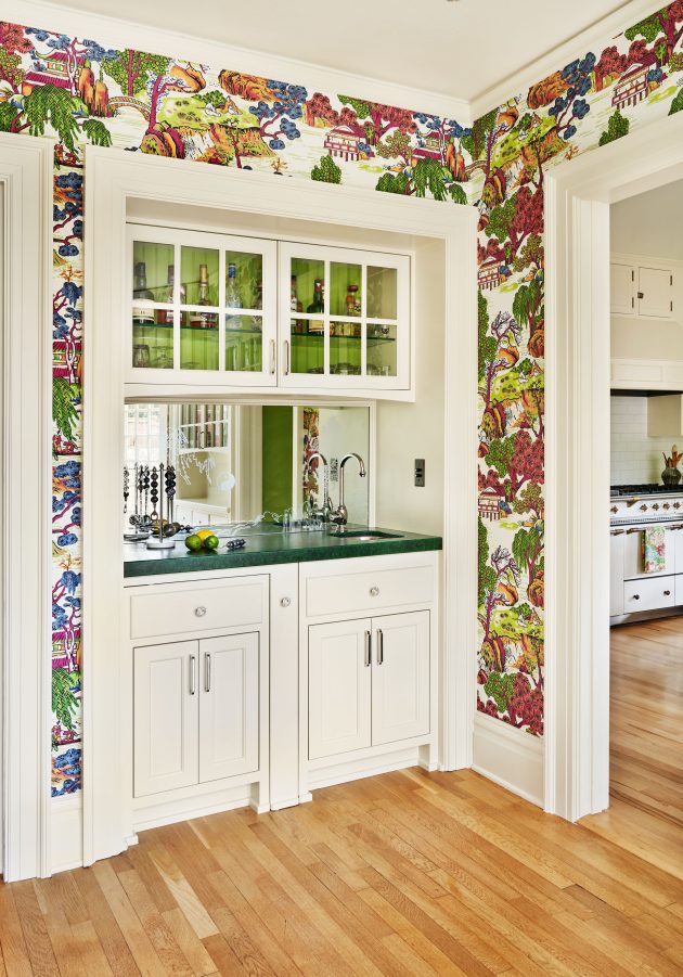 Darker To Show Etching On Mirror