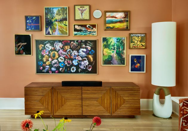 To Show Tv Screen Darker