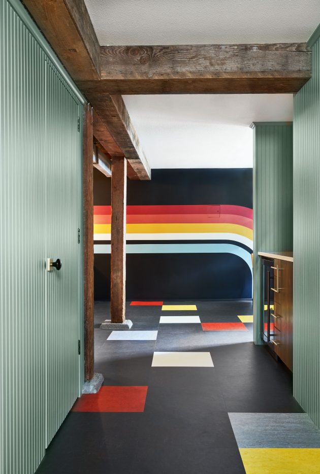 For Wall At Left And Right